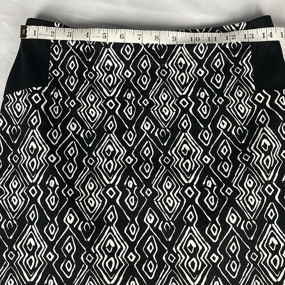 Chico’s Black and White Skirt Chico”s Size 00 Equivalent to XS - Picture 3 of 12